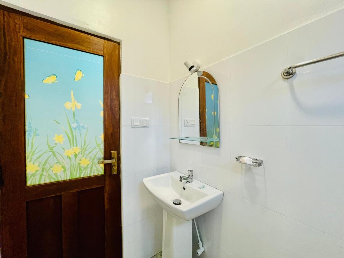 Arrow Beach Resort Boossa Экстерьер фото